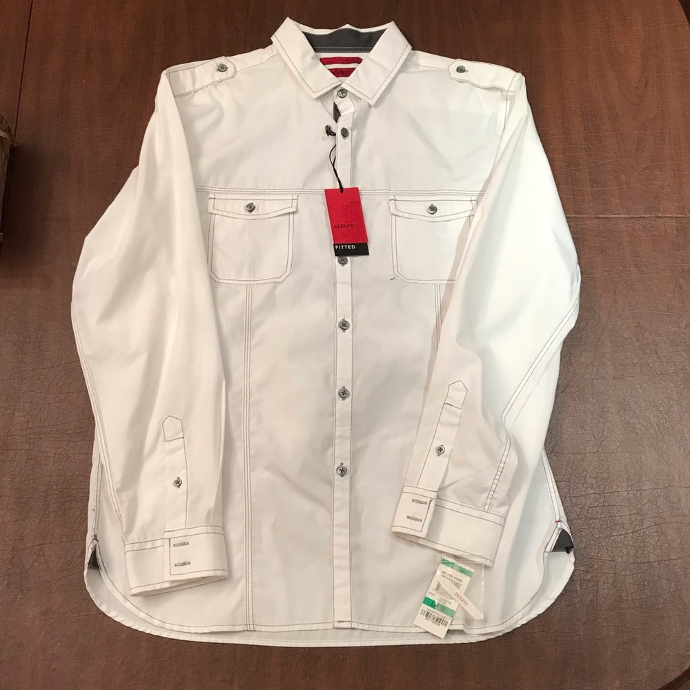 BNWT Alfani fitted casual button down